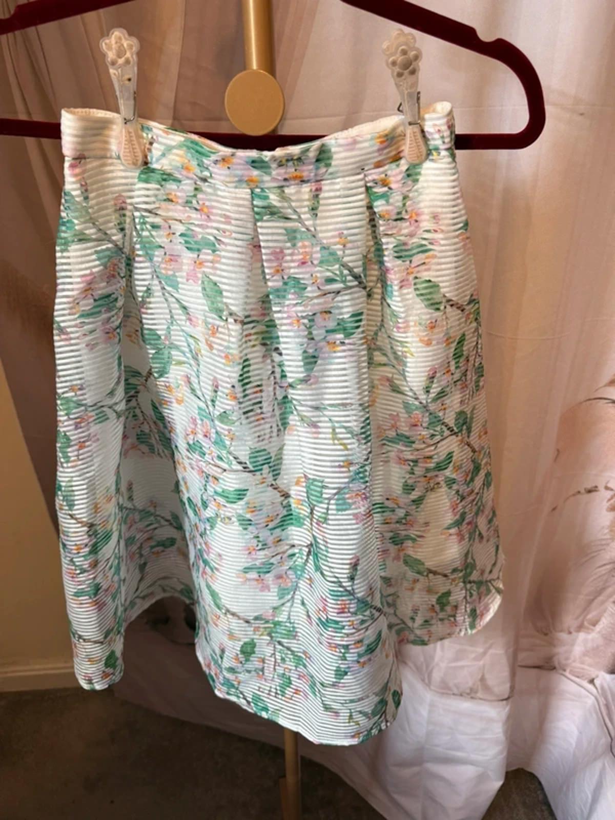 Primark mark floral overlay skirt - size 4