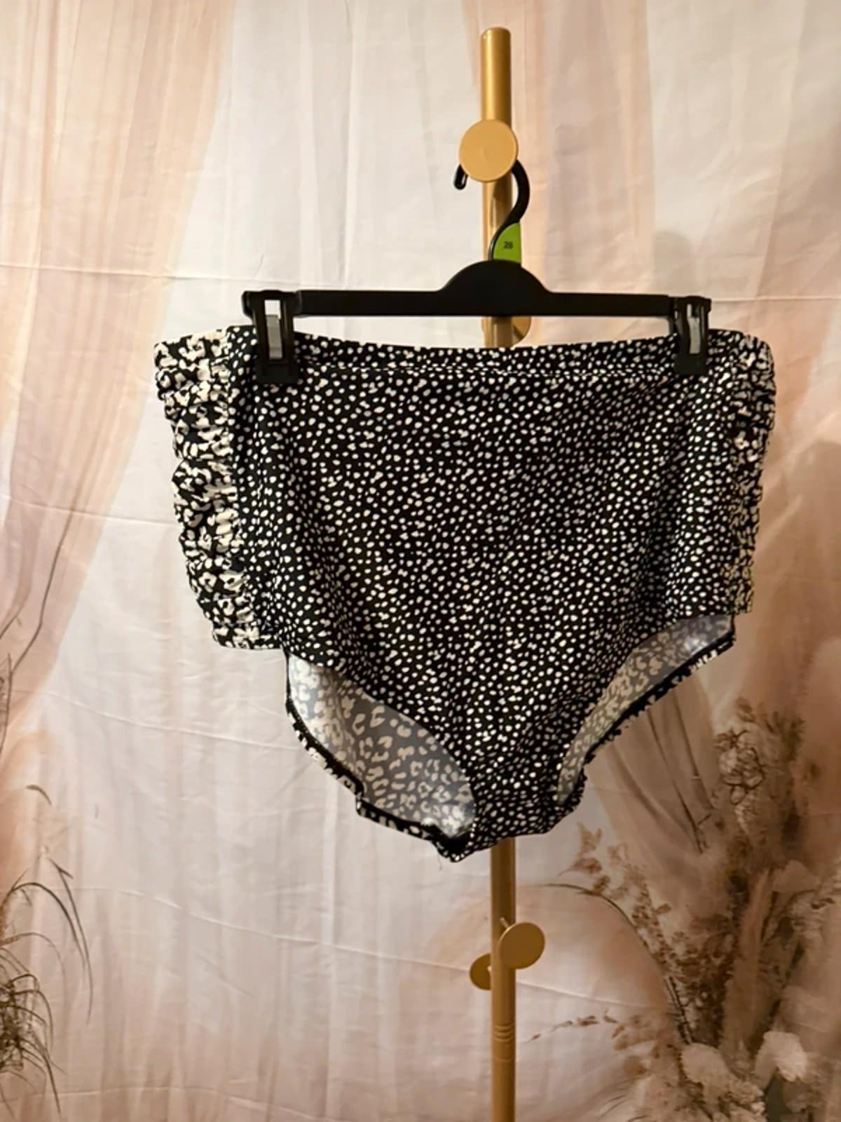 Holiday shop printed bikini pants - size 28