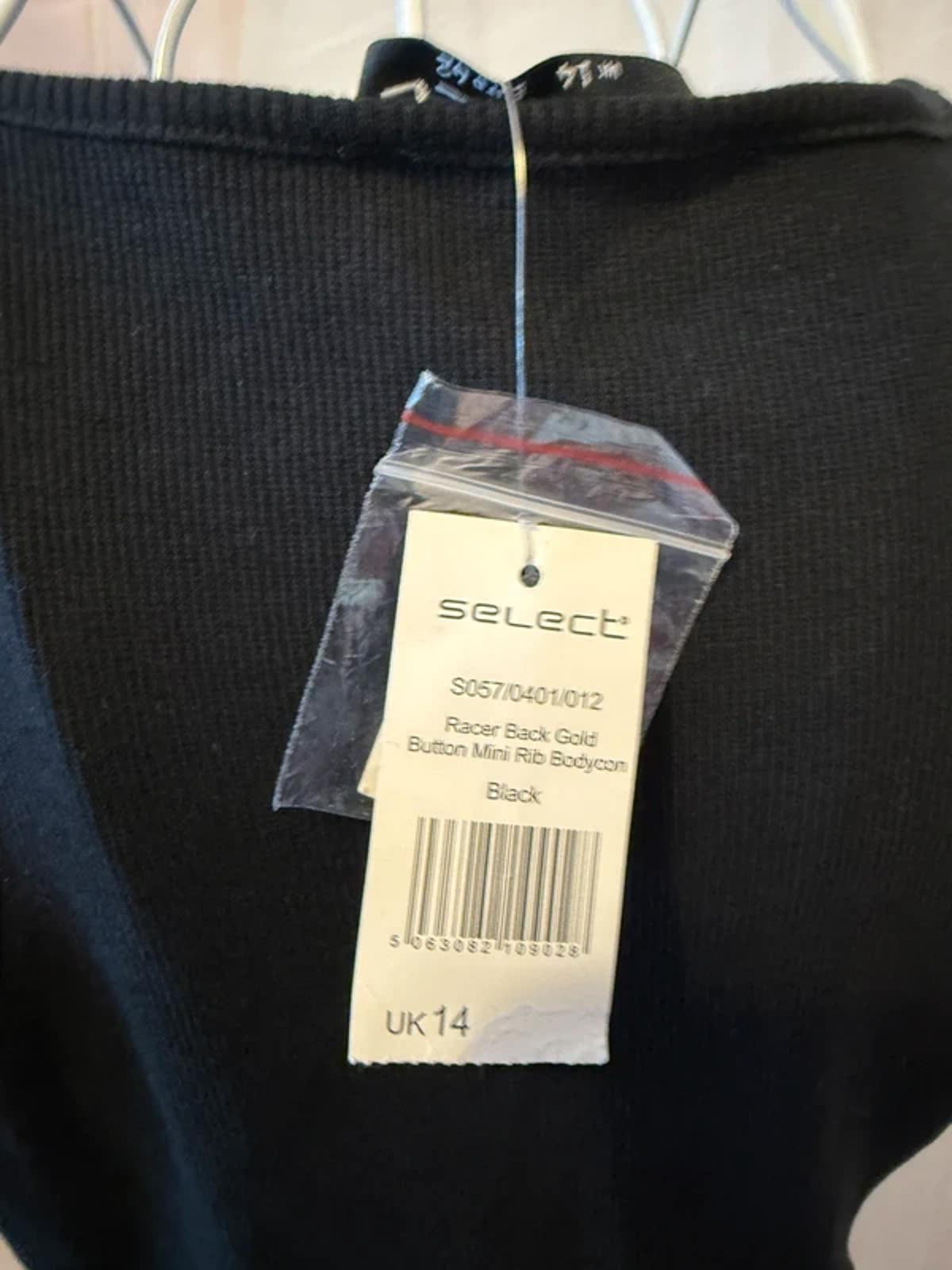 Select button detailed dress - size14