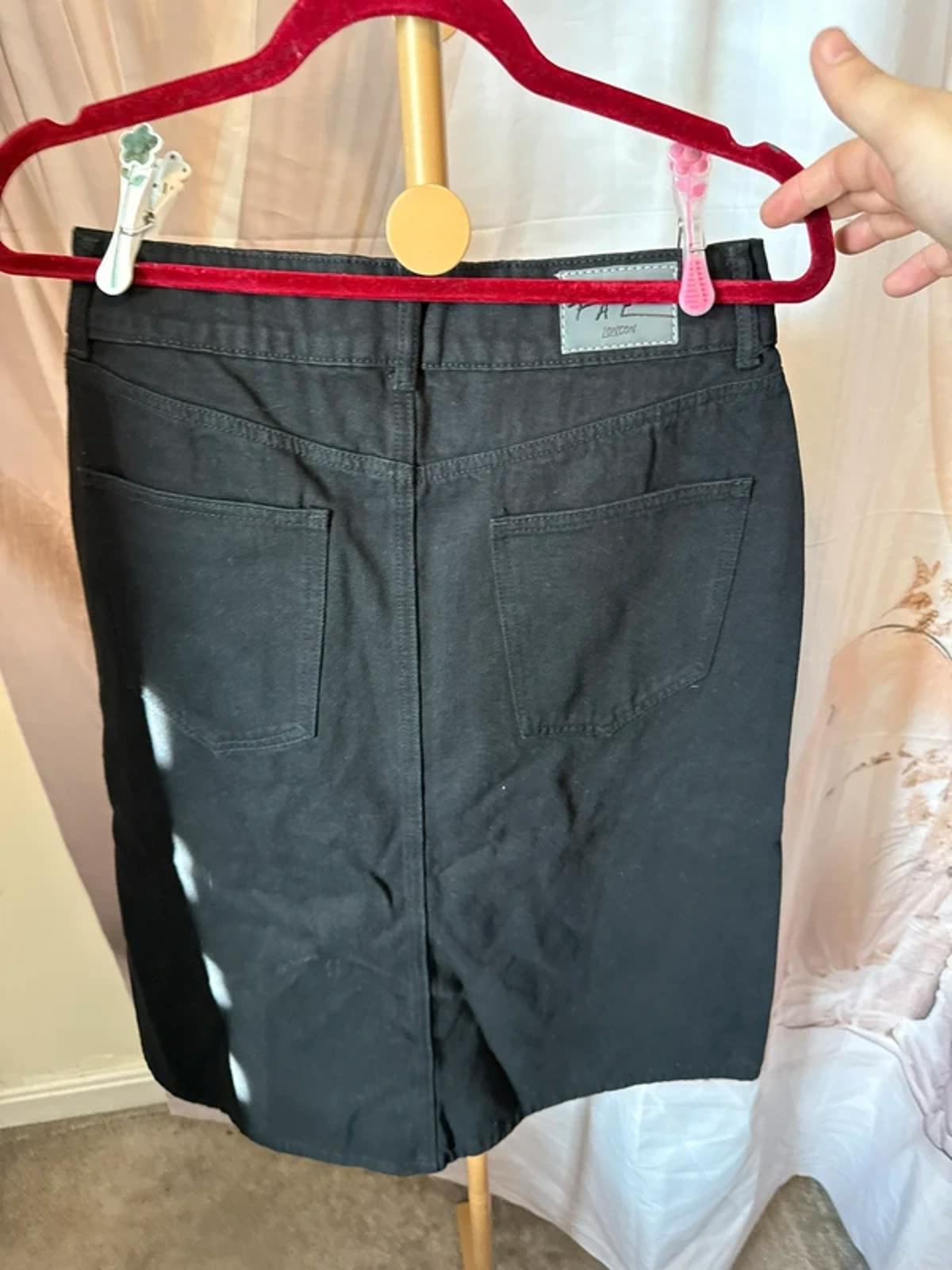 Fae denim skirt - size 8