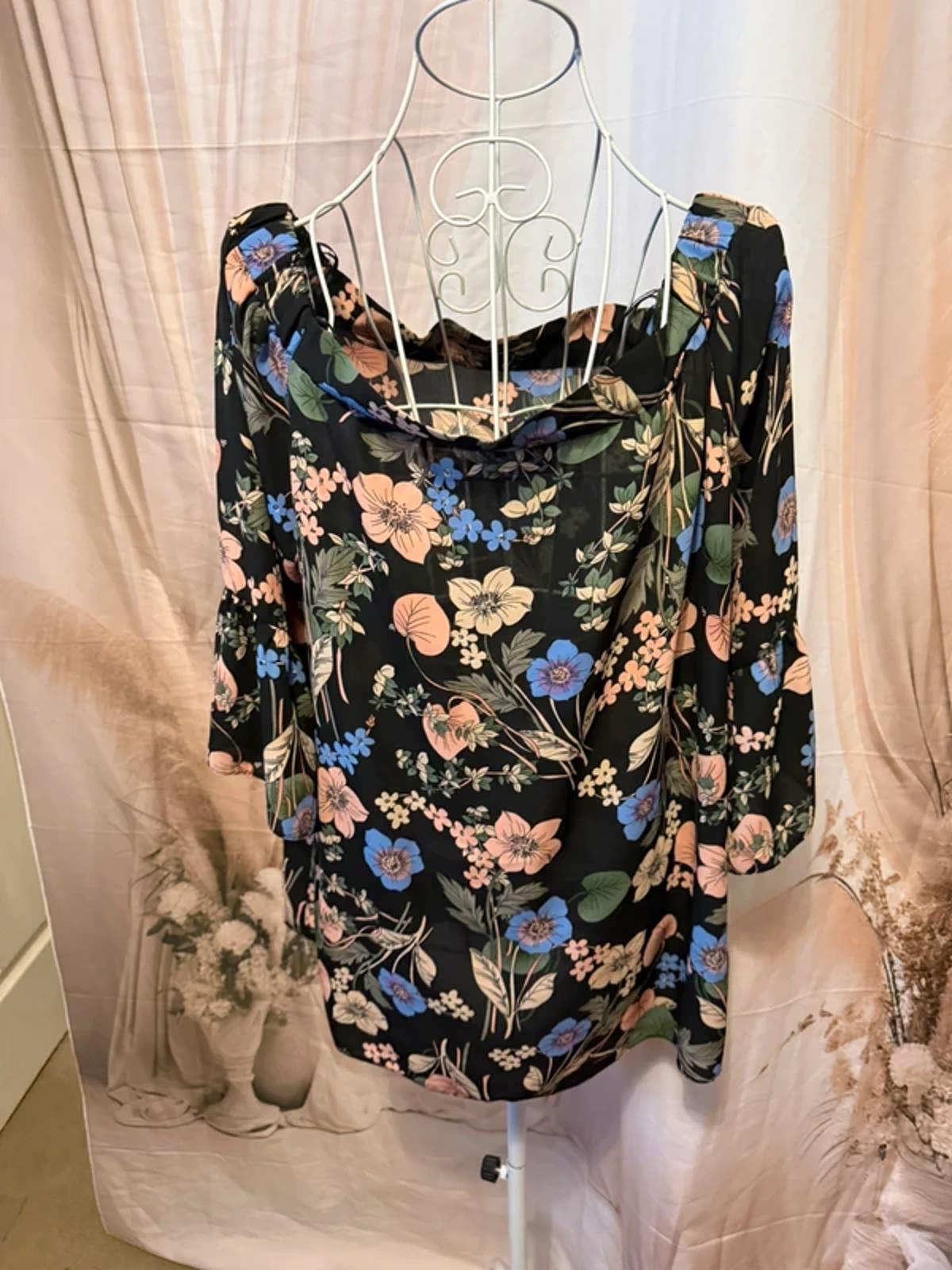 F&f floral top - size 14