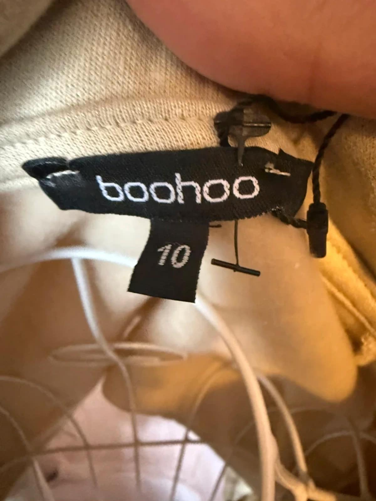 Boohoo cropped sweatshirt top - size 10