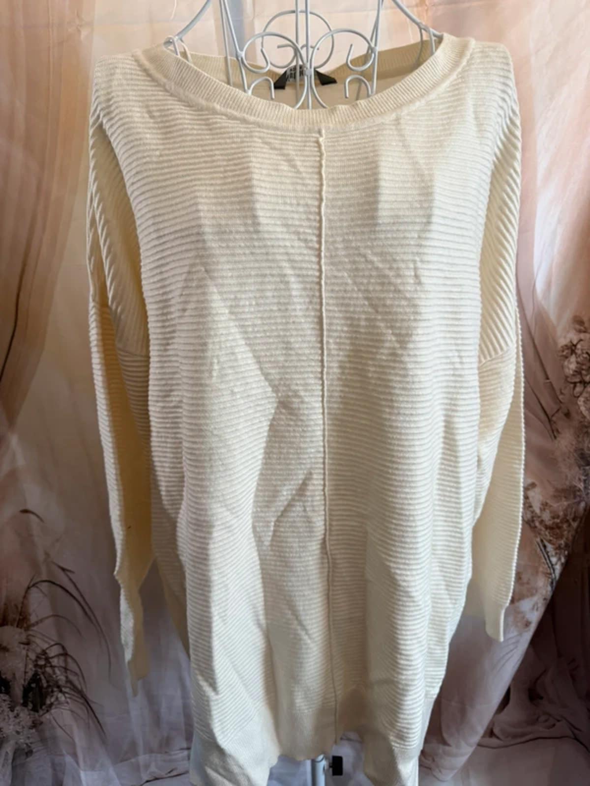 Nutmeg plain jumper - size 20