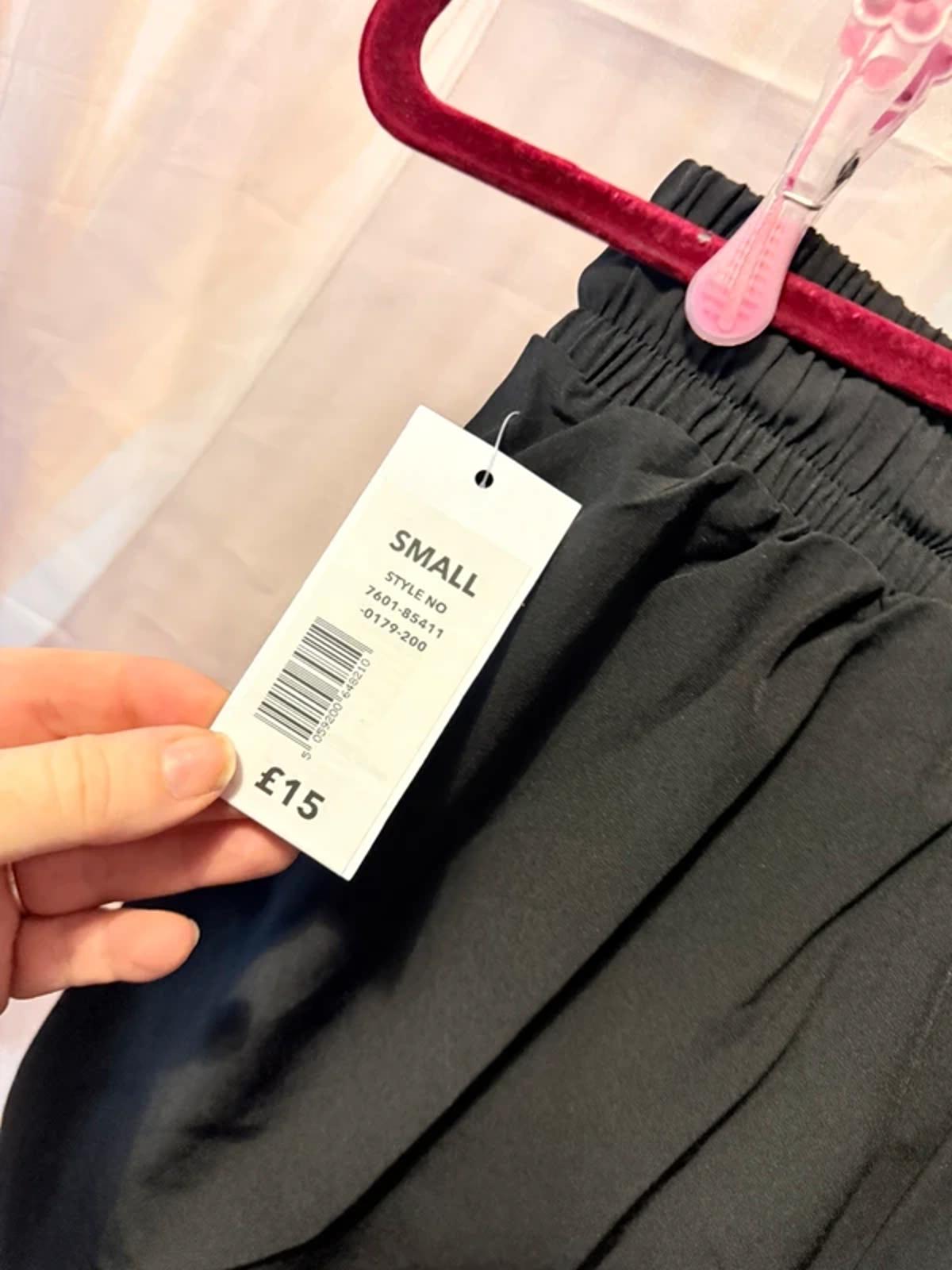 George gym locker shorts - size 8/10