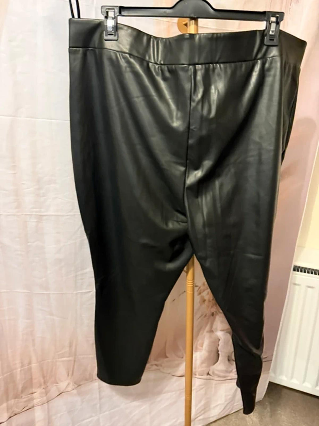 Papaya leather effect trousers - size 28
