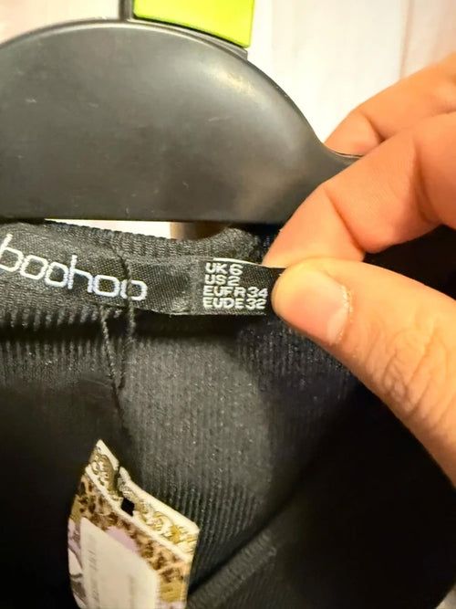 Boohoo plain jumpsuit - size 6