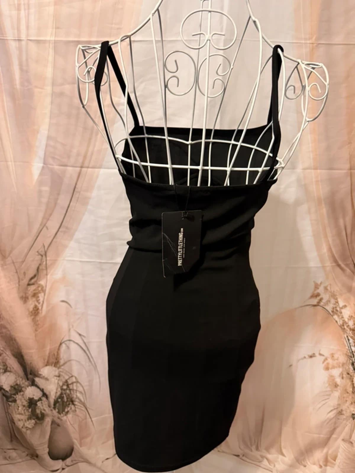 Pretty little things stretch dress - size 8
